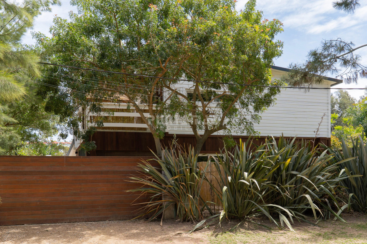 Casa ID.213742 - Casa en alquiler en La Barra con piscina