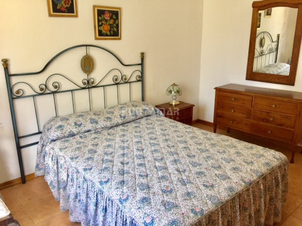 Casa ID.210621 - ALQUILER CASA DE 5 DORMIS CON PISCINA