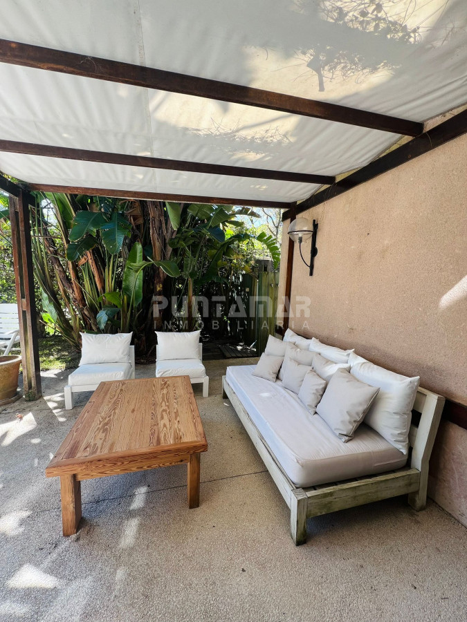 Casa ID.212432 - ALQUILER  CASA DE 3 DORMITORIOS EN SUITE EN SAN RAFAEL CON PISCINA