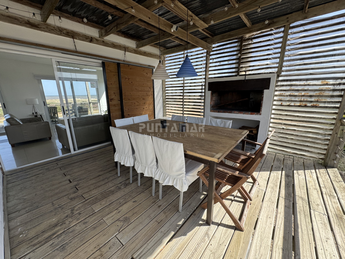 Casa ID.210971 - Casa en alquiler Balneario Bueno Aires frente al mar y piscina climatizada