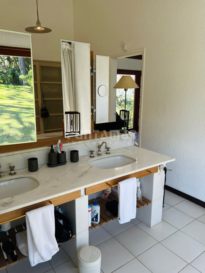 Casa ID.212432 - ALQUILER  CASA DE 3 DORMITORIOS EN SUITE EN SAN RAFAEL CON PISCINA