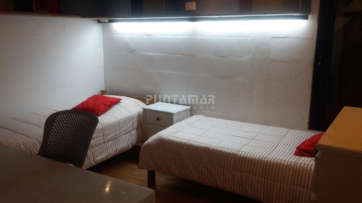 Casa ID.210595 - Casa moderna en San Rafael. 3 dormitorios mas dependencia de servicio, garage, parque cercado. Amplio living comedor.