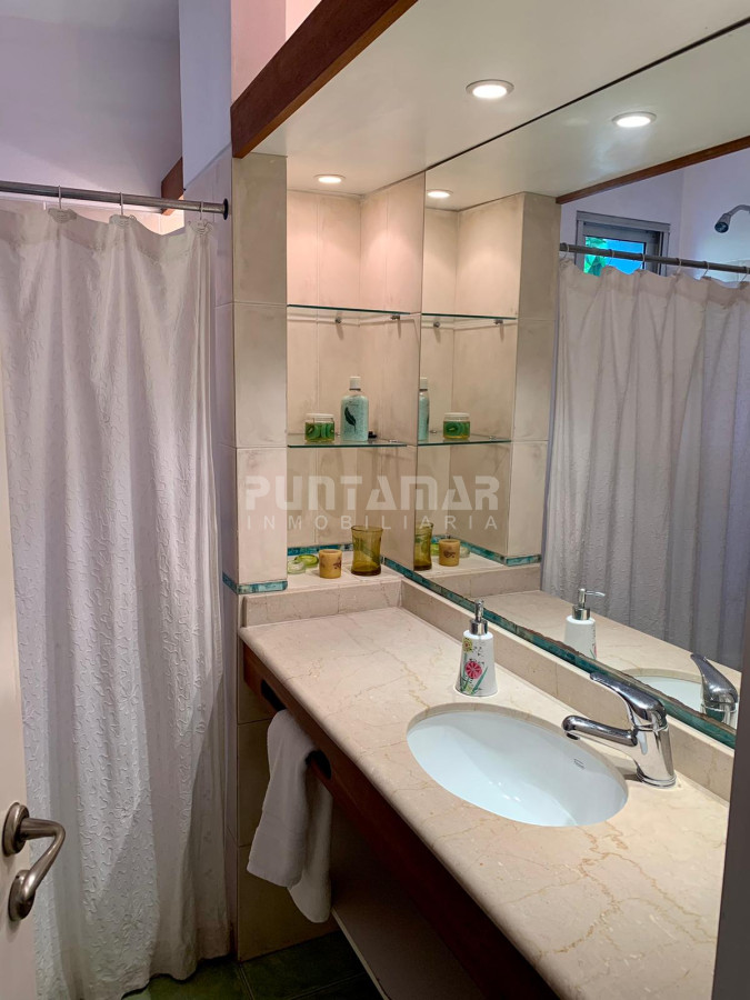 Casa ID.211117 - HERMOSA CASA DE 3 DORMITORIOS EN MONTOYA CON PISCINA Y A METROS DE LA PLAYA