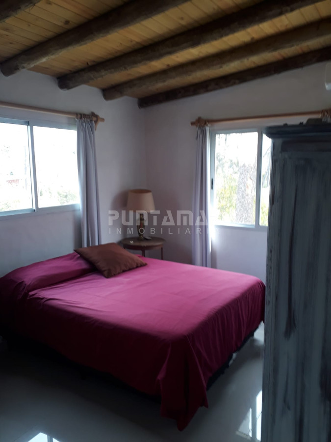 Casa ID.210842 - Casa de 5 dormitorios en alquiler en Montoya