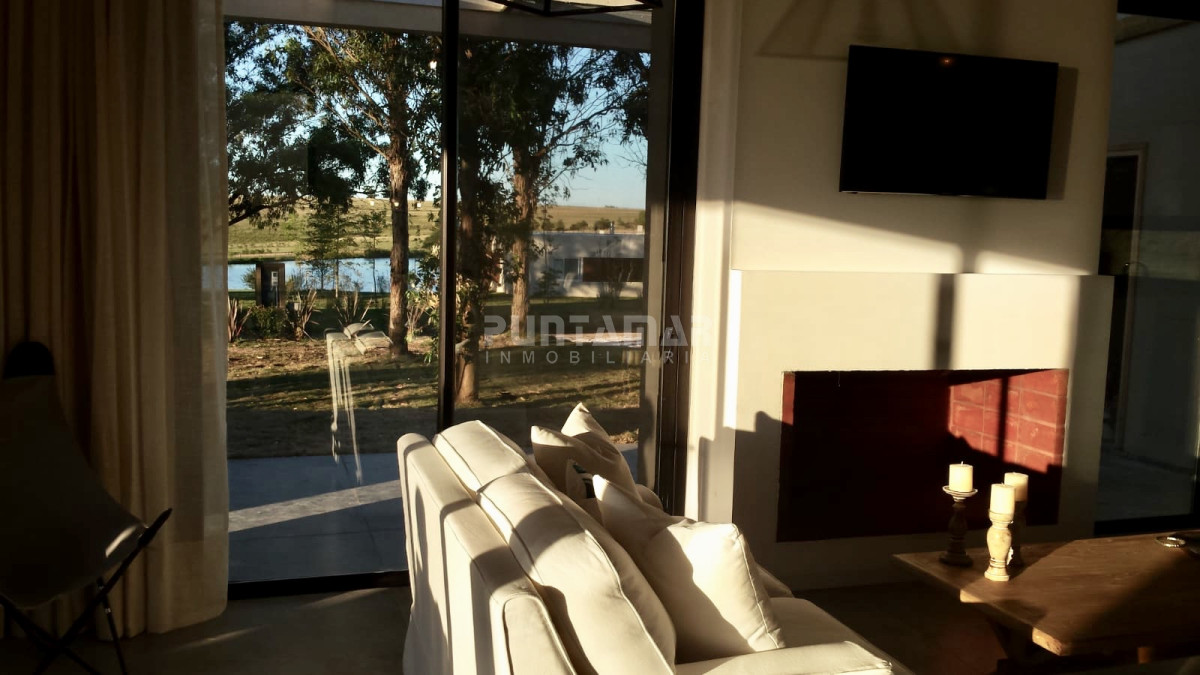 Casa ID.211804 - Casa en alquiler en Pueblo Mio