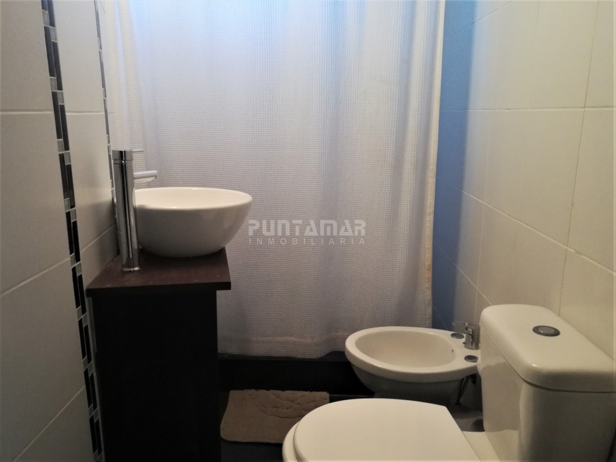 Casa ID.210977 - ALQUILER DE CASA EN MONTOYA 3 DORMITORIOS CON PISCINA