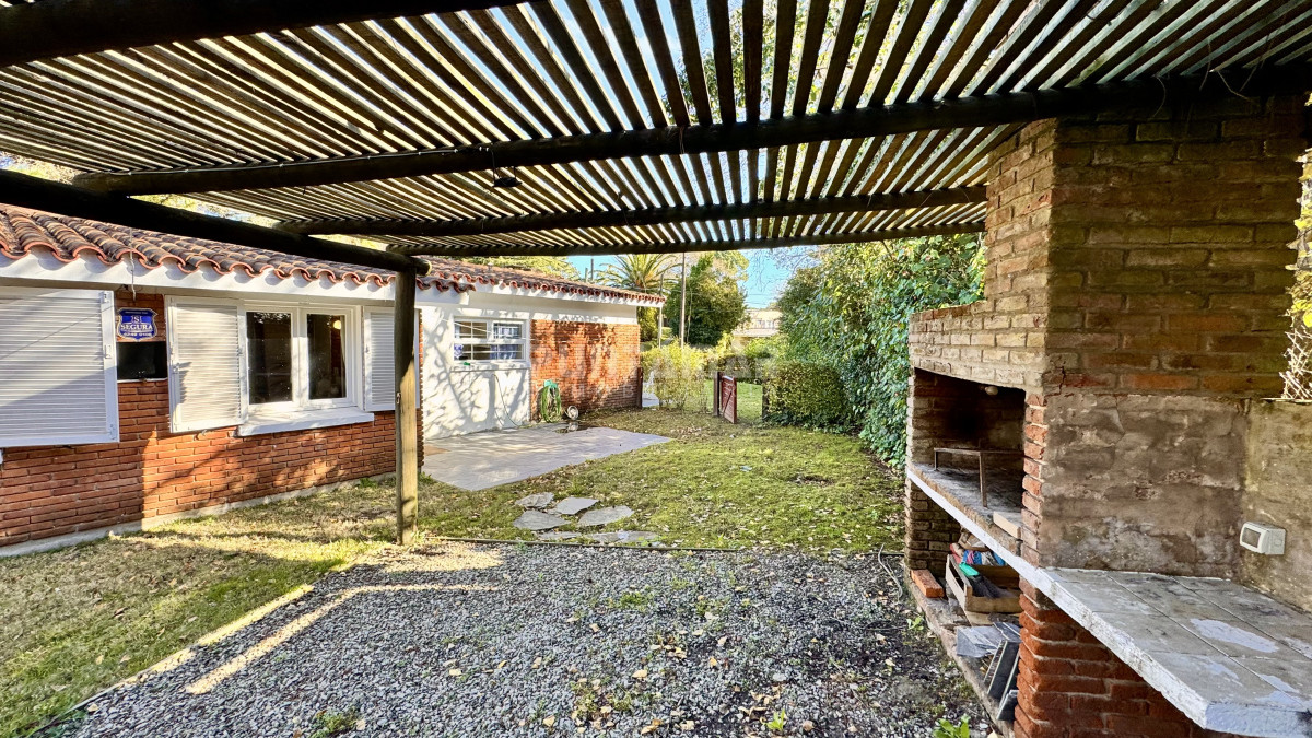 Casa ID.213710 - ALQUILER HERMOSO CHALET DE 4 DORMITORIOS A 900 MTS DEL MAR