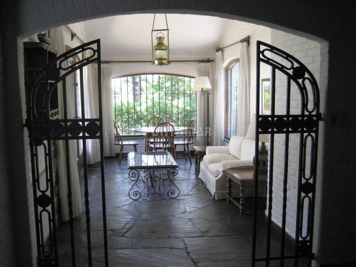 Casa ID.212424 - CHALET DE 5 DORMITORIOS EN PARADA 6 DE LA MANSA