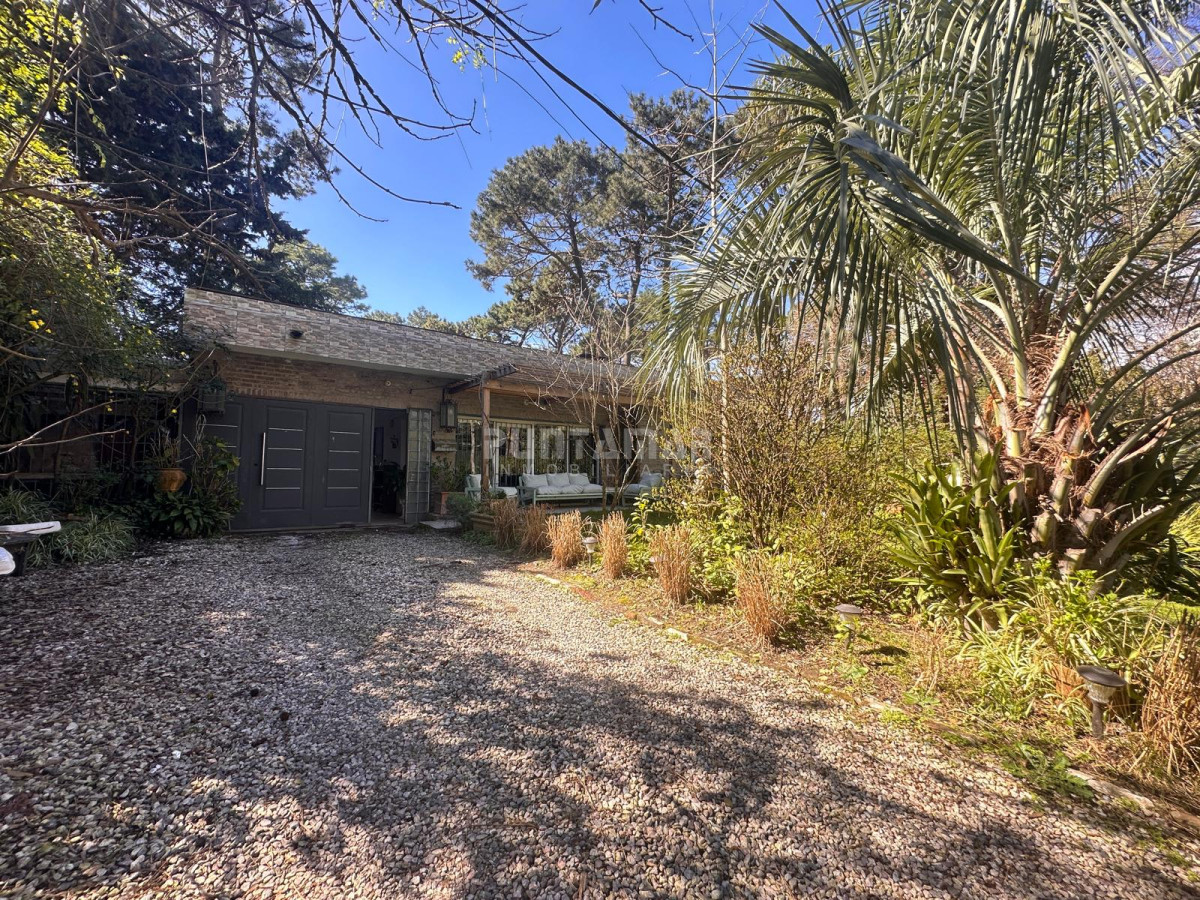 Casa ID.213743 - CALIDA CASA DE 3 DORMITORIOS EN BARRIO SAN RAFAEL