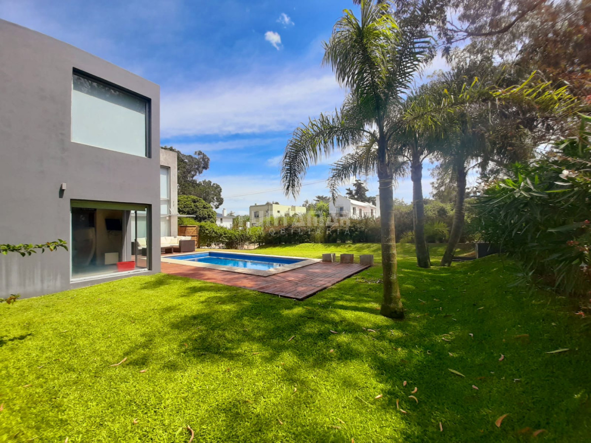 Casa ID.213066 - ESPECTACULAR CASA CON PISCINA A 300 MTS DE LA POSTA DEL CANGREJO