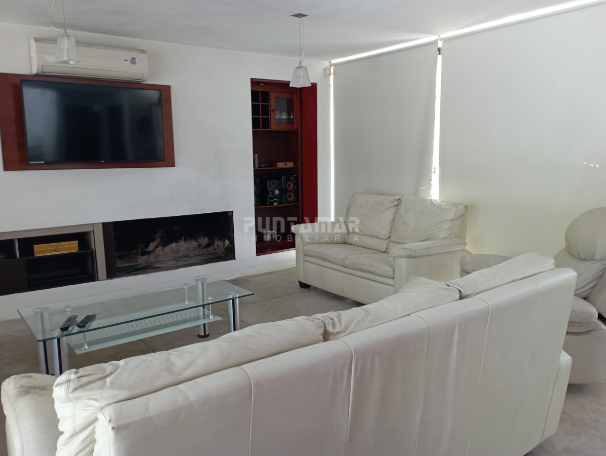 Casa ID.210984 - CASA EN ALQUILER 3 DORMITORIOS EN LA BARRA 