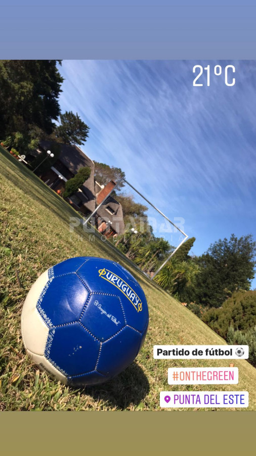 Casa ID.211979 - ALQUILER DE RESIDENCIA  6 DORMITORIOS PUNTA DEL ESTE 