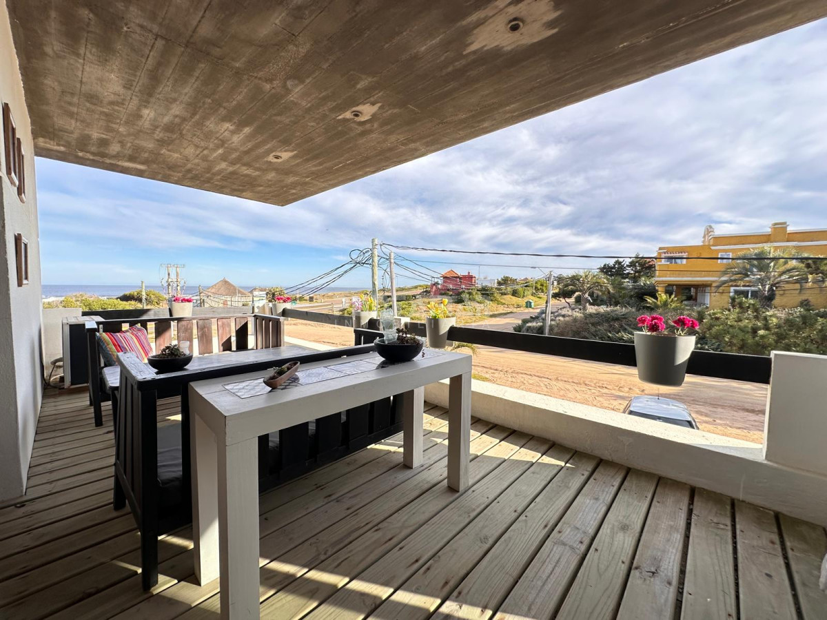 Casa ID.210856 - ALQUILER FRENTE AL MAR EN MONTOYA - 5 SUITES CON PISCINA