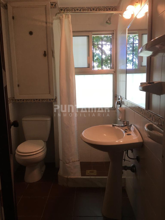 Casa ID.212424 - CHALET DE 5 DORMITORIOS EN PARADA 6 DE LA MANSA