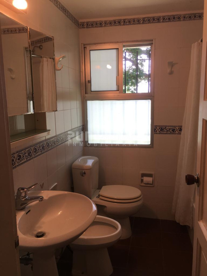 Casa ID.212424 - CHALET DE 5 DORMITORIOS EN PARADA 6 DE LA MANSA