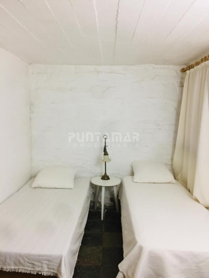 Casa ID.212858 - IMPORTANTE CASA EN CHACRA UBICADA EN RINCON DEL INDIO