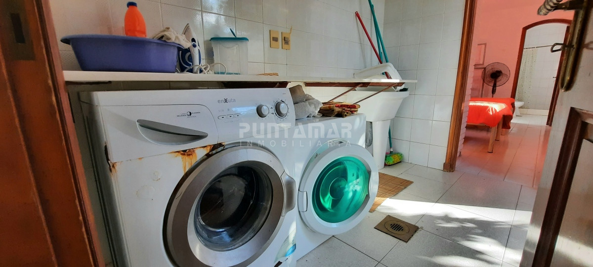 Casa ID.212456 - IMPORTANTE CASA DE 2 PLANTAS EN BARRIO SAN RAFAEL