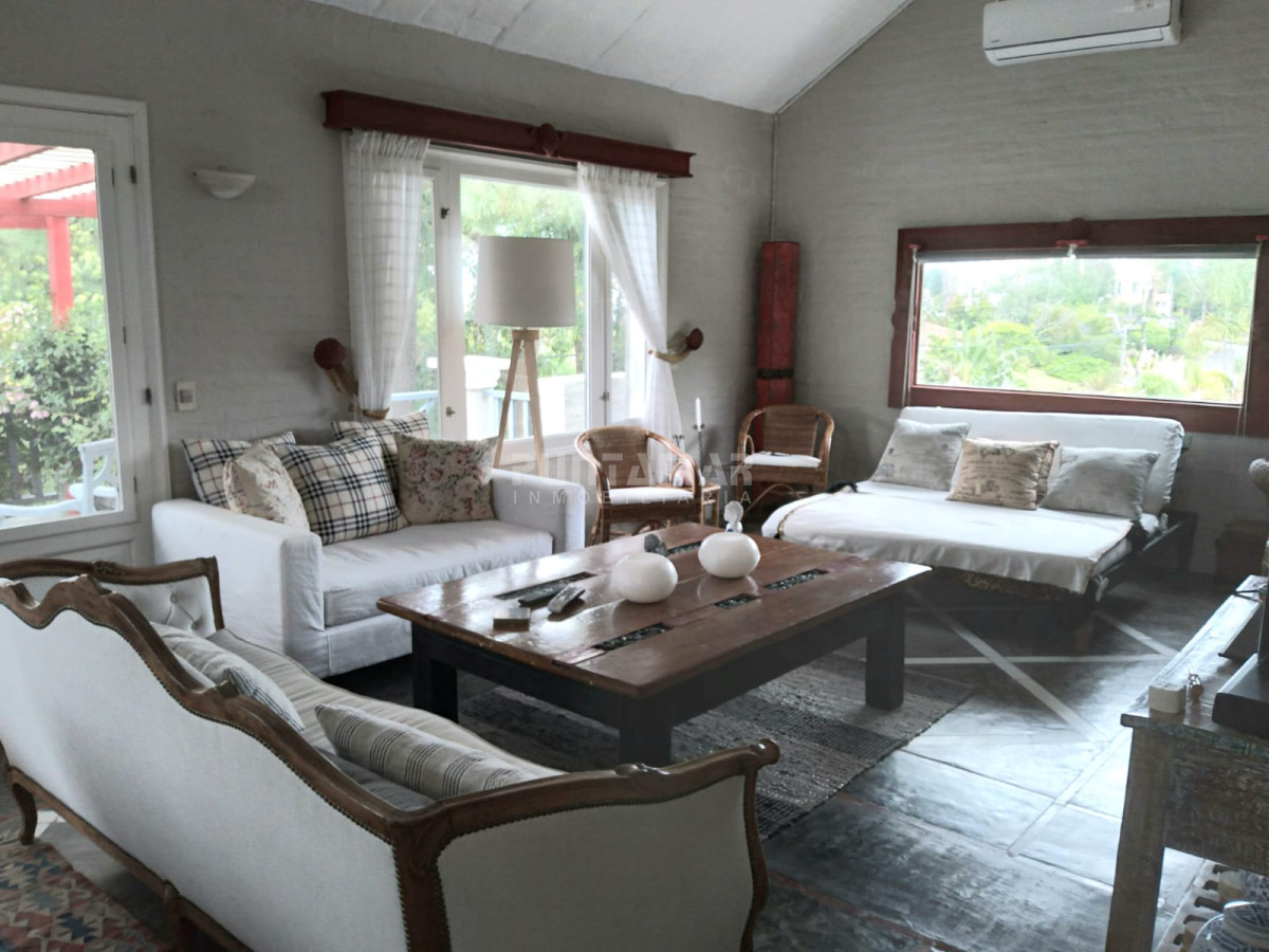 Casa ID.212677 - IMPORTANTE CASA DE 2 PLANTAS EN LA BARRA, MONTOYA