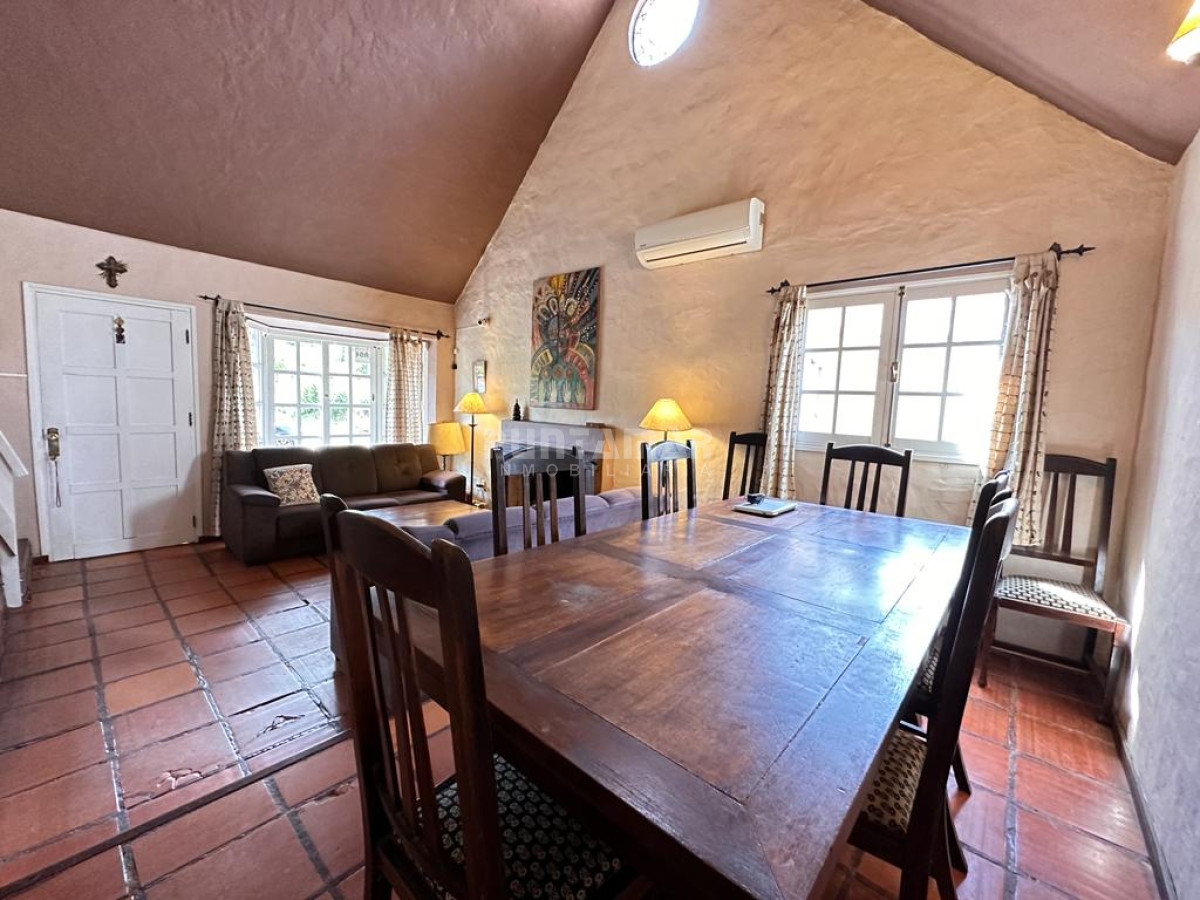 Casa ID.213069 - HERMOSA CASA DE 4 DORMITORIOS EN EL BOSQUE DE MONTOYA 