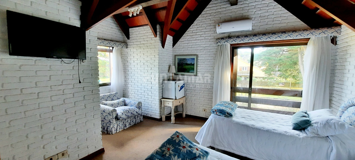 Casa ID.212456 - IMPORTANTE CASA DE 2 PLANTAS EN BARRIO SAN RAFAEL