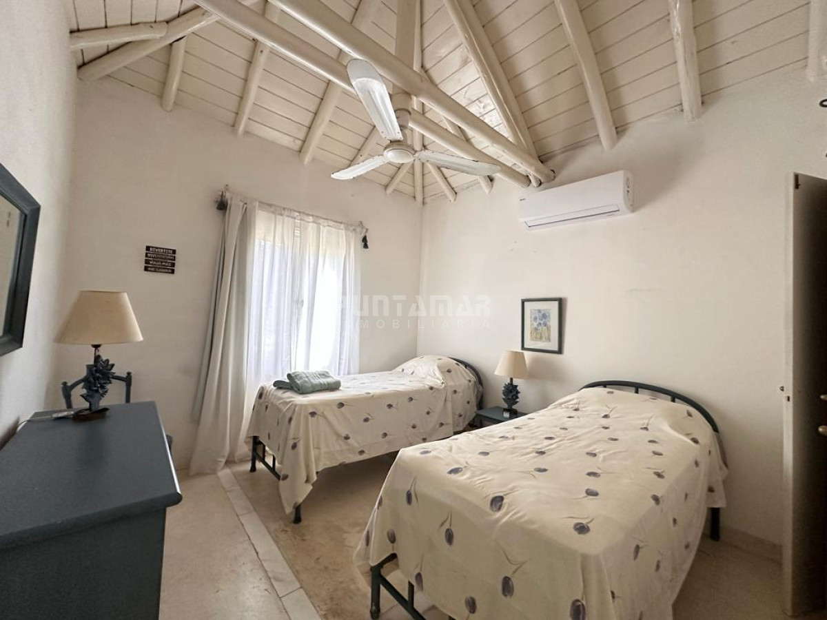 Casa ID.213173 - ALQUILER MUY LINDA CASA DE 4 DORMITORIOS EN MANANTIALES