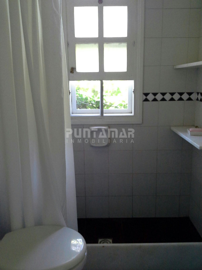 Casa ID.210900 - ALQUILER HERMOSA CASA EN LA BARRA A POCAS CUADRAS DEL MAR 