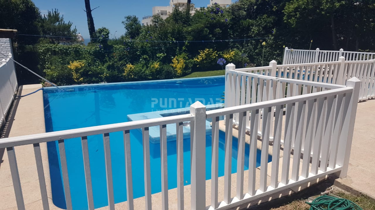 Casa ID.212456 - IMPORTANTE CASA DE 2 PLANTAS EN BARRIO SAN RAFAEL