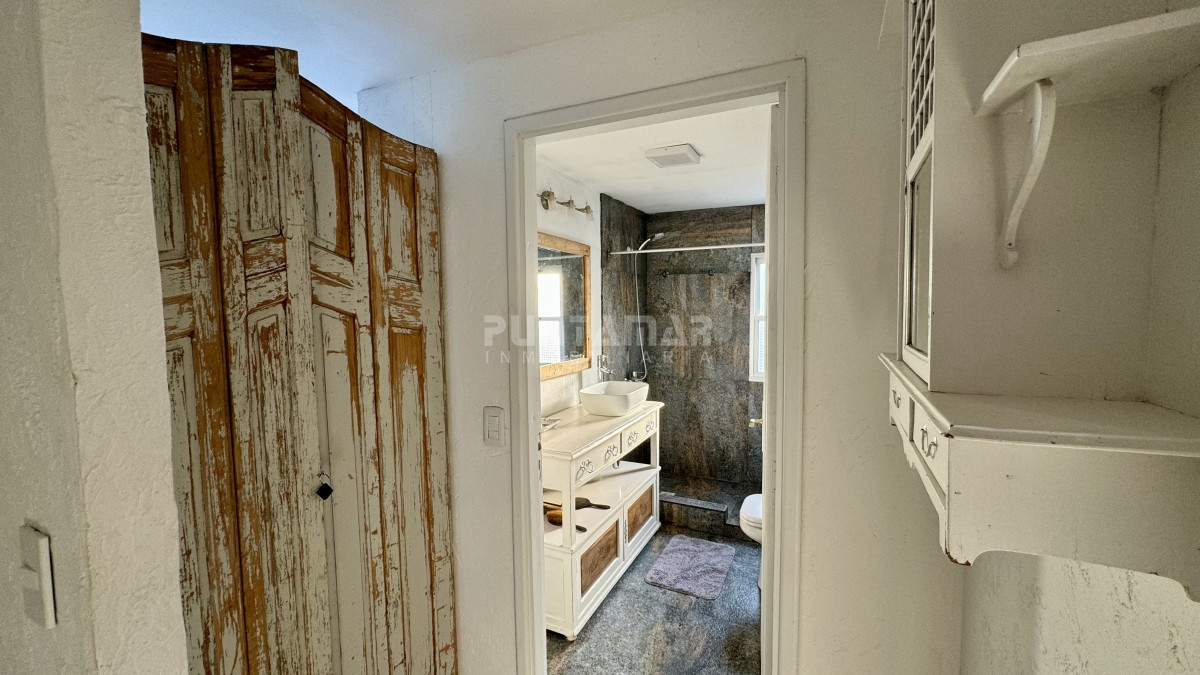 Casa ID.213291 - MUY LINDA CASA A METROS DEL MAR EN EL CORAZON DE LA BARRA 