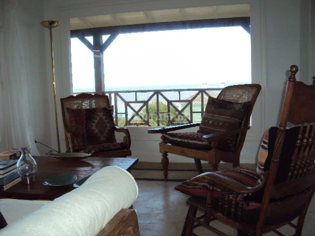 Casa ID.211703 - Casa en Punta Piedras, Manantiales, 4 dormitorios y piscina