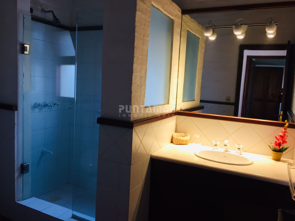 Casa ID.213457 - HERMOSA CASA DE 3 DORMIS A PASOS DEL MAR EN EL CORAZON DE MONTOYA