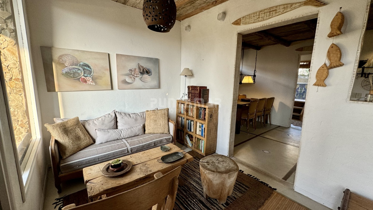 Casa ID.213291 - MUY LINDA CASA A METROS DEL MAR EN EL CORAZON DE LA BARRA 