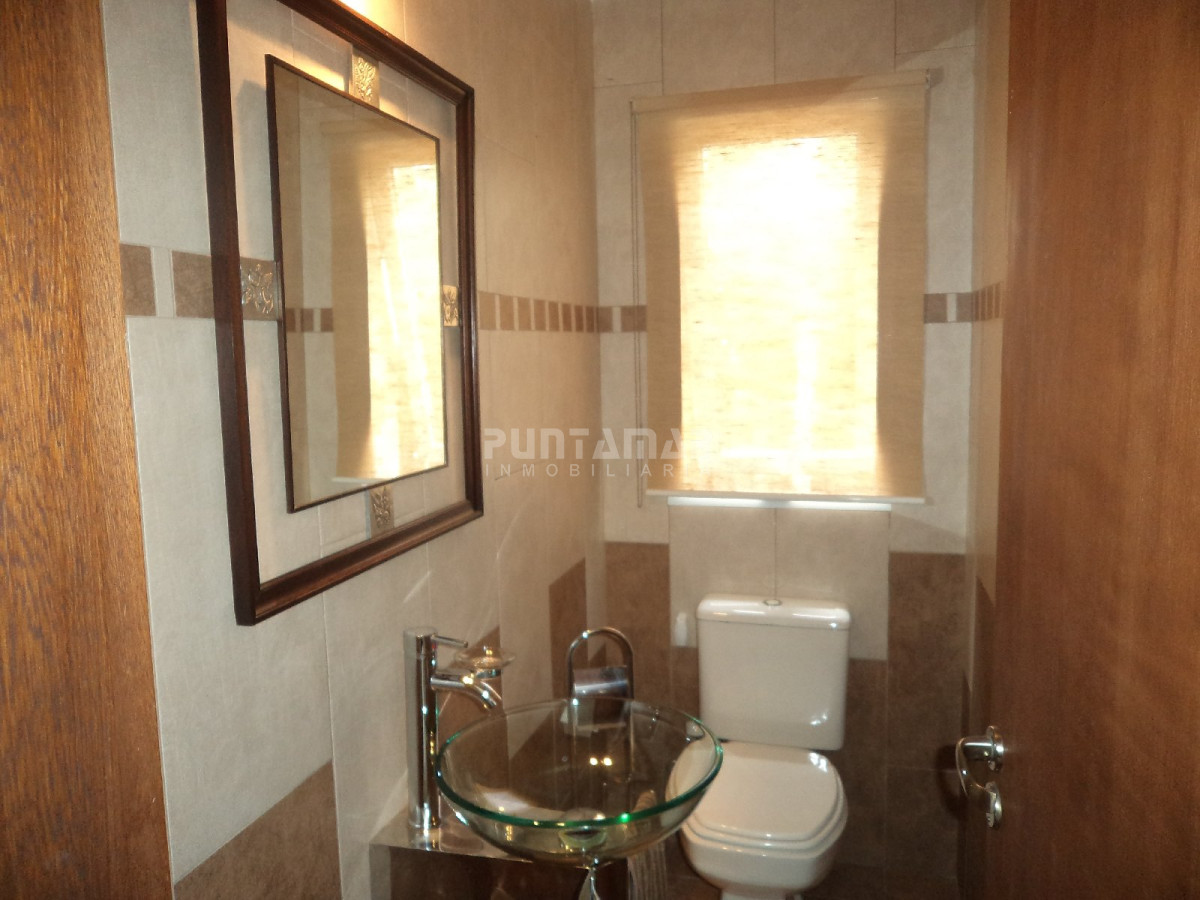 Casa ID.210984 - CASA EN ALQUILER 3 DORMITORIOS EN LA BARRA 