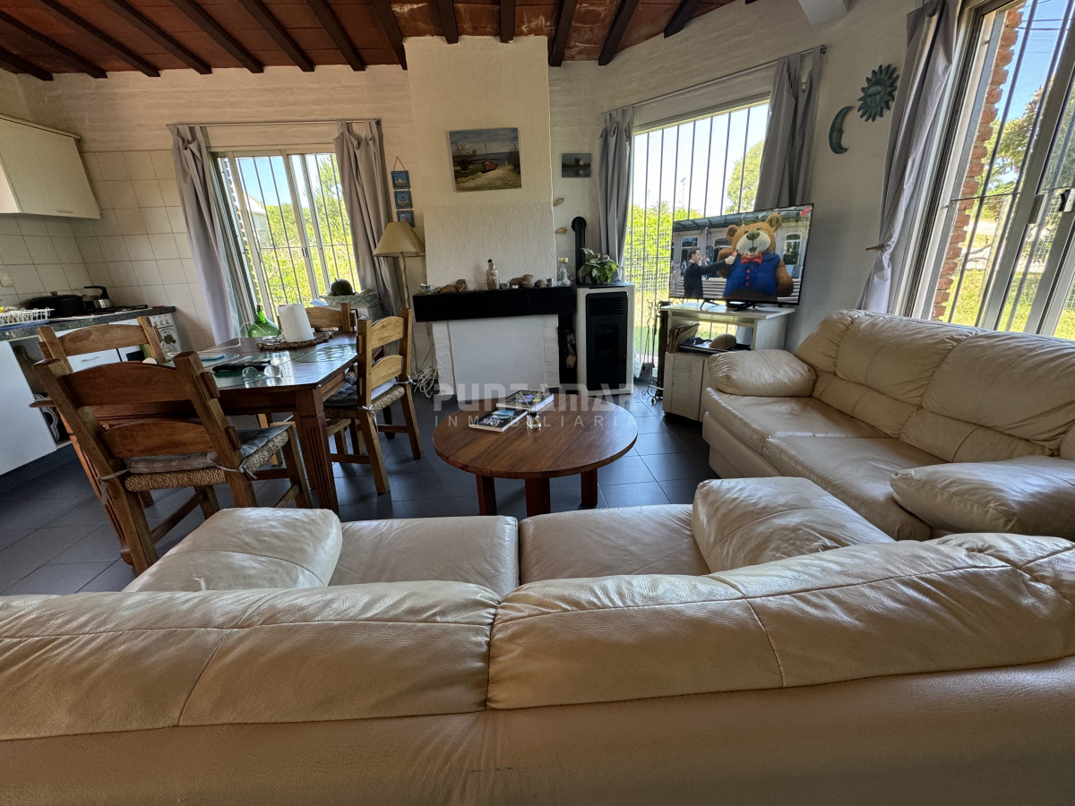 Casa ID.213476 - ALQUILER CASA EN LA BARRA A DOS CUADRAS DE LA POSTA DEL CANGREJO