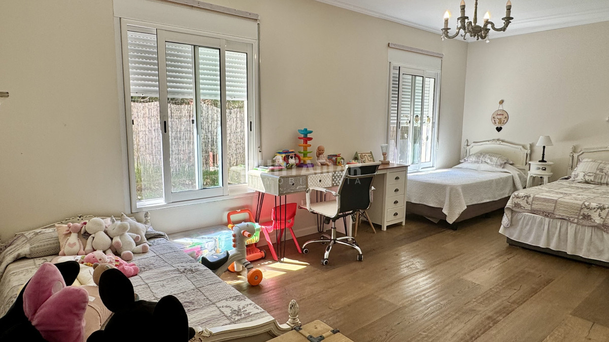 Casa ID.213497 - ESPECTACULAR CASA DE 4 DORMITORIOS EN SUITE EN BARRIO PRIVADO DE PUNTA DEL ESTE