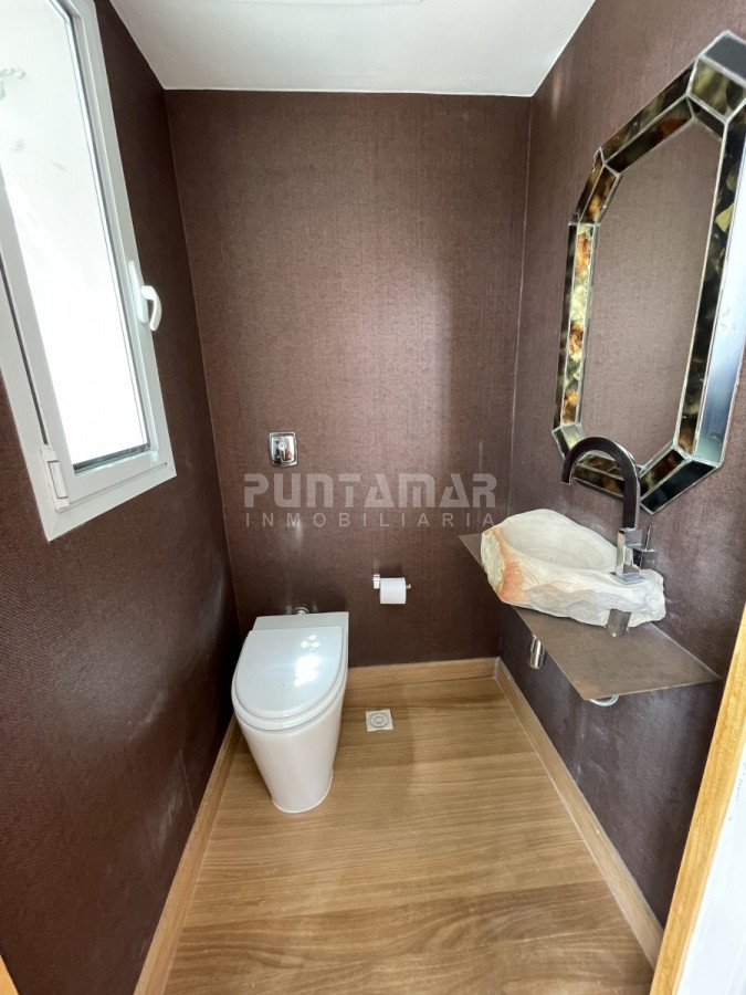 Casa ID.212407 - CASA EN ALQUILER EN LA PENÍNSULA FRENTE AL MAR