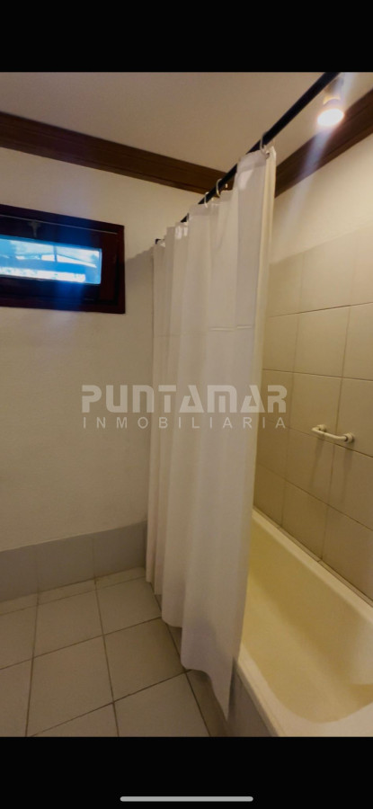 Casa ID.212432 - ALQUILER  CASA DE 3 DORMITORIOS EN SUITE EN SAN RAFAEL CON PISCINA