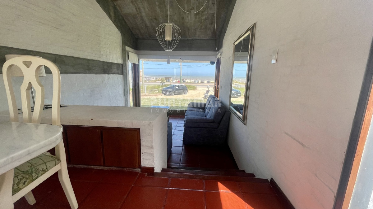 Casa ID.213196 - CASA 4 DORMITORIOS Y MEDIO CON PISCINA FRENTE AL PARADOR DE MONTOYA