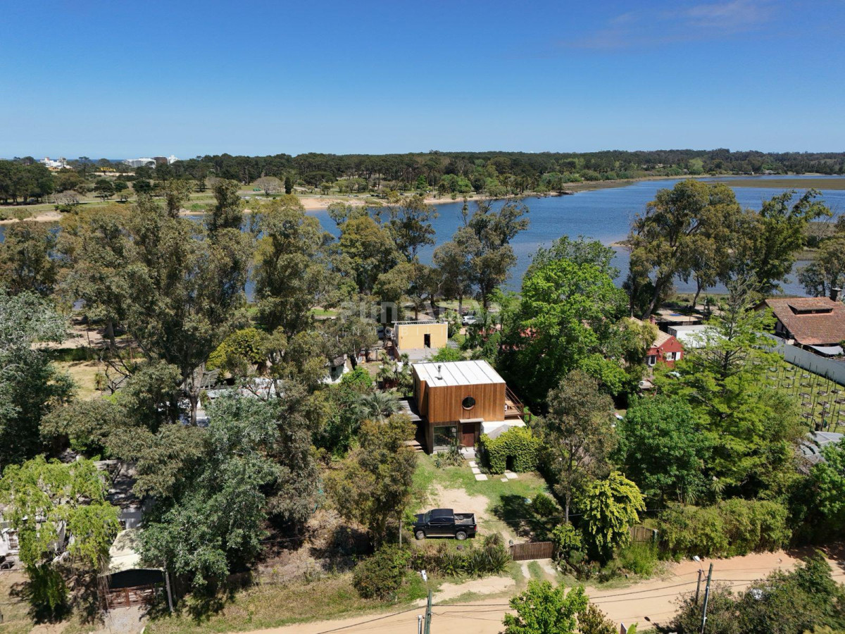 Casa ID.213543 - ALQUILER HERMOSA CASA A ESTRENAR A METROS DEL ARROYO EN LA BARRA