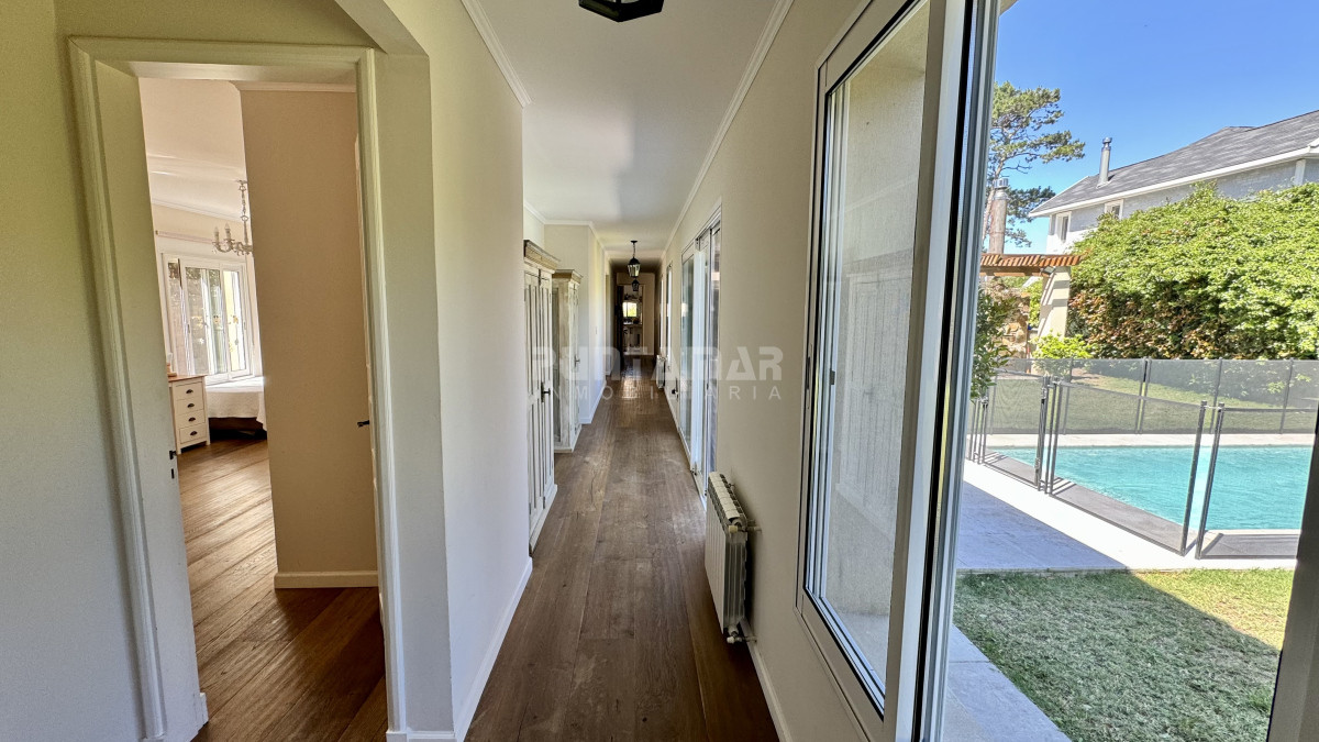 Casa ID.213497 - ESPECTACULAR CASA DE 4 DORMITORIOS EN SUITE EN BARRIO PRIVADO DE PUNTA DEL ESTE