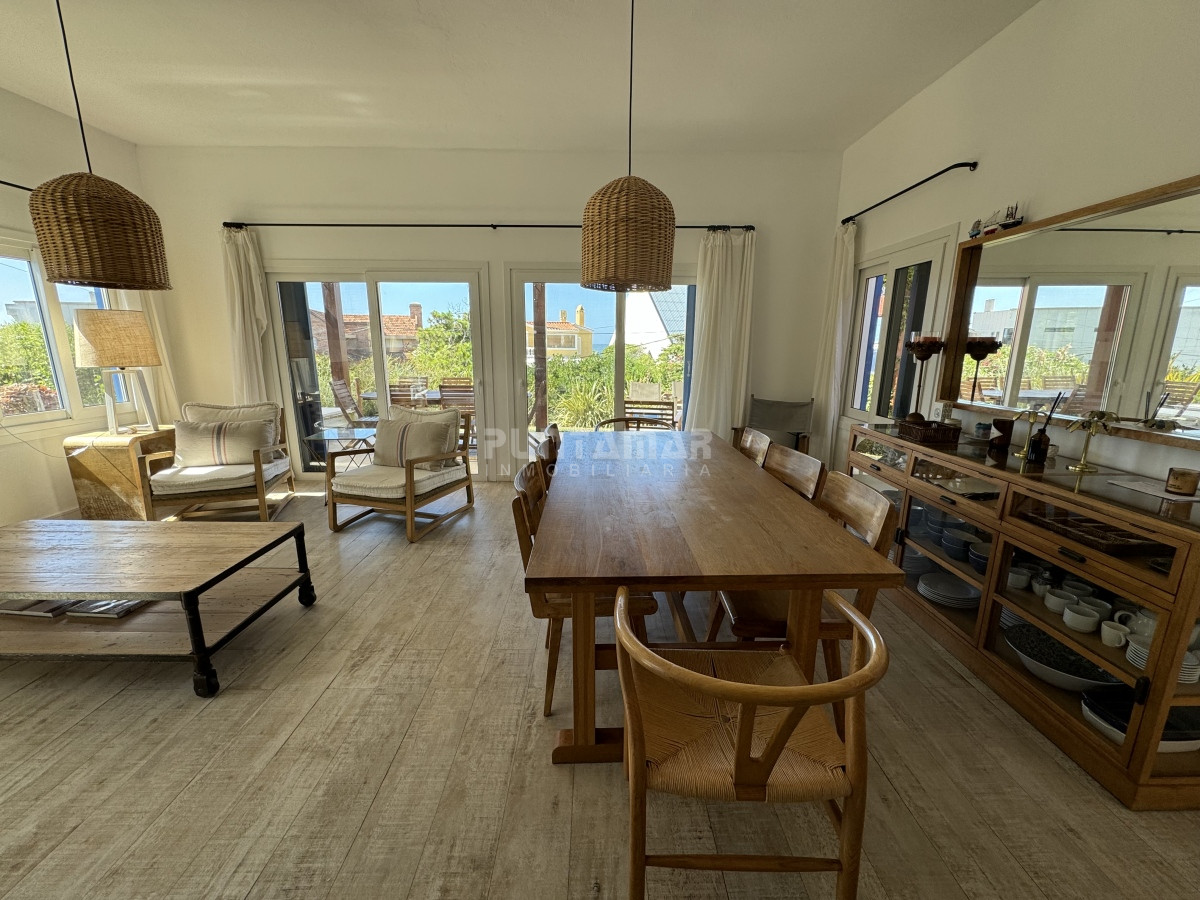 Casa ID.210767 - Casa en alquiler en Montoya, La Barra, 4 dormitorios 