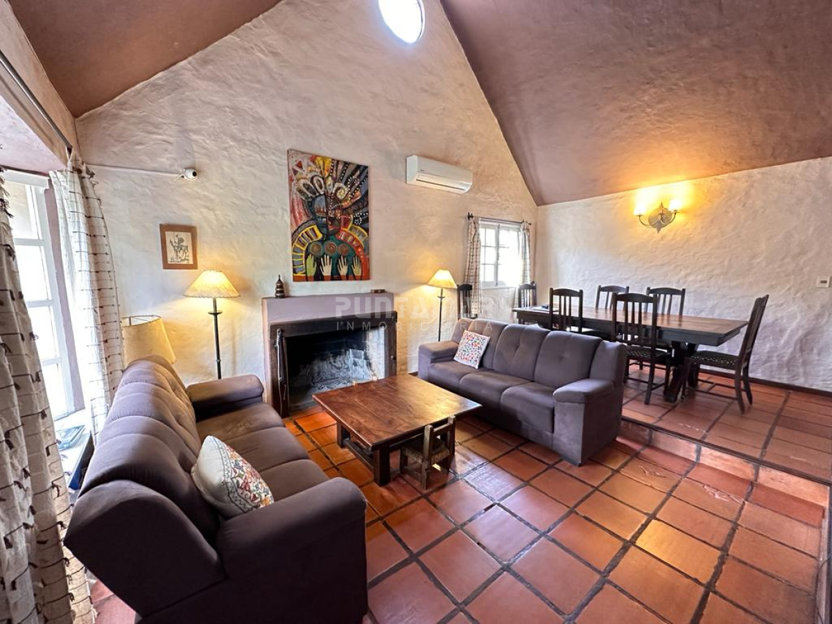 Casa ID.213069 - HERMOSA CASA DE 4 DORMITORIOS EN EL BOSQUE DE MONTOYA 