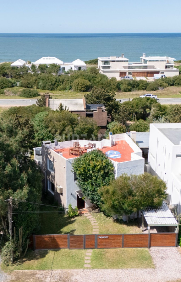 Casa ID.212570 - CASA EN LA JUANITA DE 4 DORMITORIOS A MINUTIOS DE JOSE IGNACIO