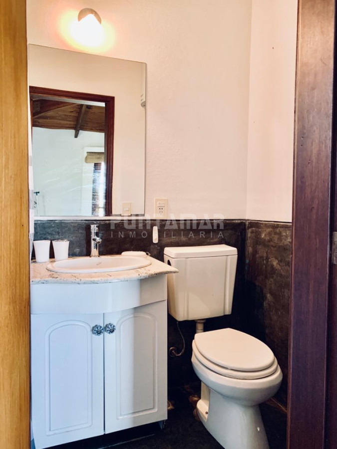 Casa ID.212016 - HERMOSA CASA DE 2 PLANTAS EN PARADA 9 DE LA MANSA