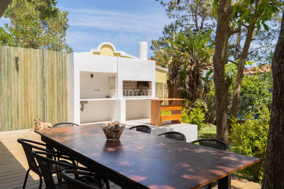 Casa ID.213742 - Casa en alquiler en La Barra con piscina