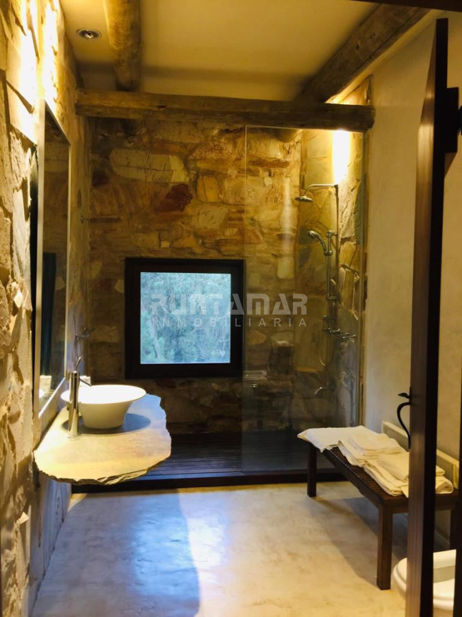 Casa ID.212858 - IMPORTANTE CASA EN CHACRA UBICADA EN RINCON DEL INDIO