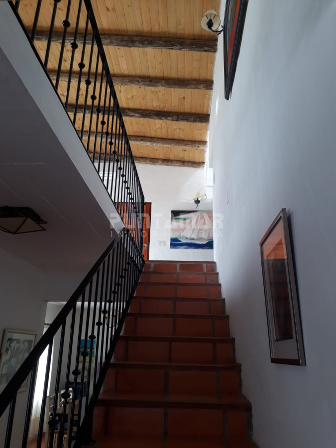 Casa ID.210842 - Casa de 5 dormitorios en alquiler en Montoya