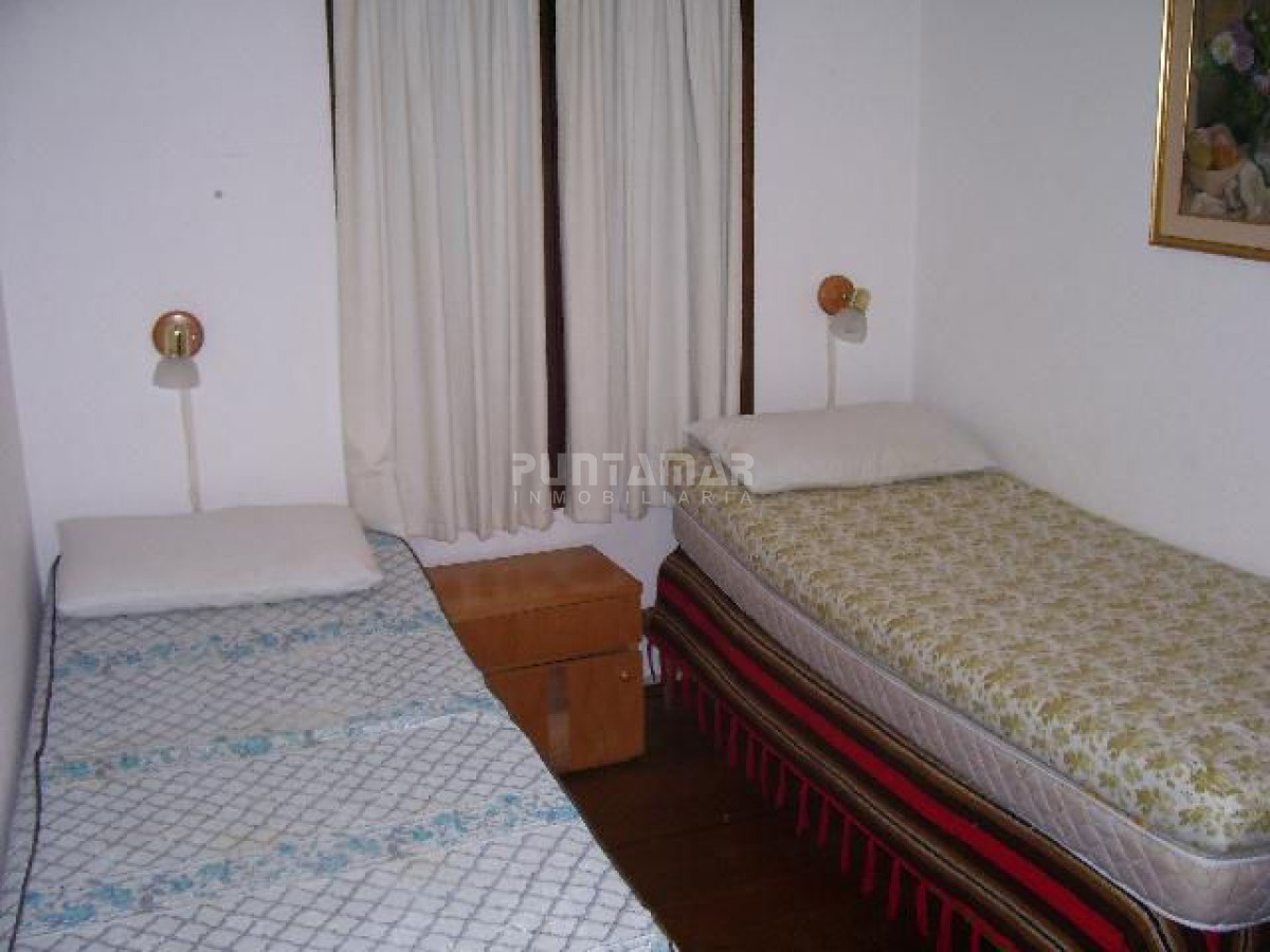 Casa ID.210588 - Bien ubicada en San rafael a una cuada del mercadito y 3 de la playa