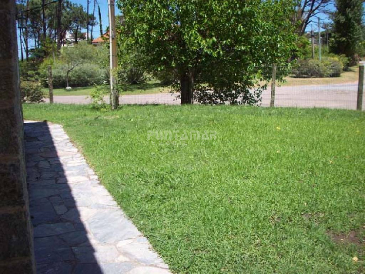 Casa ID.210609 - Casa en San Rafael, 3 dormitorios *