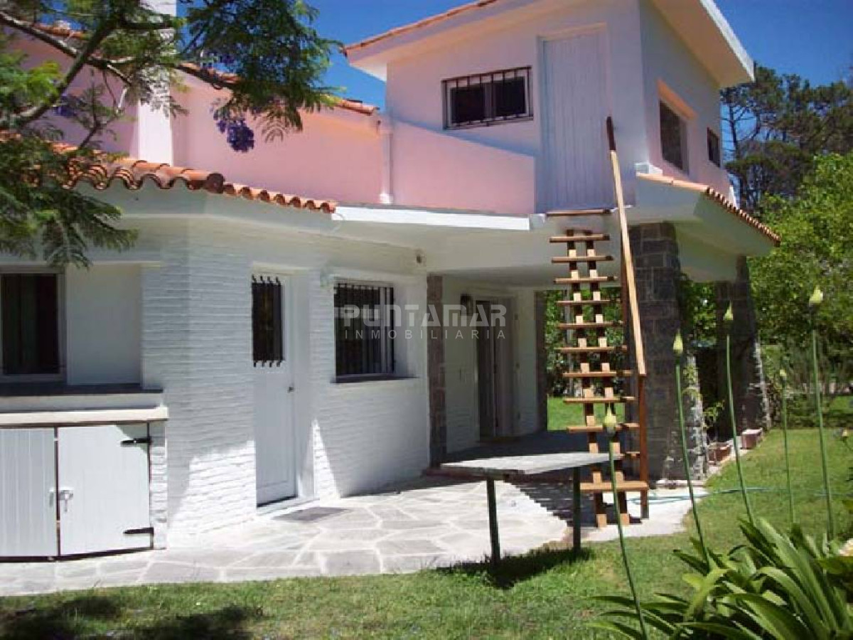 Casa ID.210609 - Casa en San Rafael, 3 dormitorios *