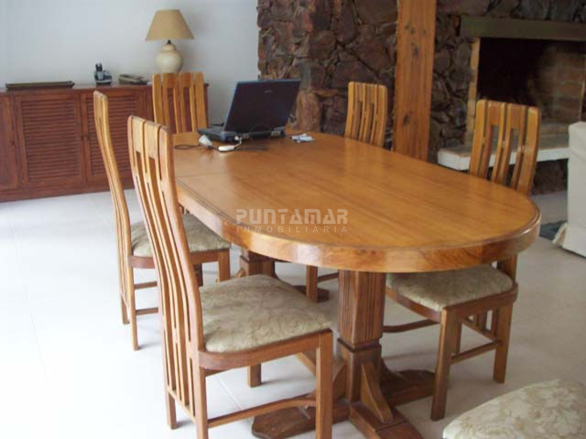 Casa ID.210658 - CASA EN ALQUILER EN PUNTA DEL ESTE, ZONA GOLF CON PISCINA